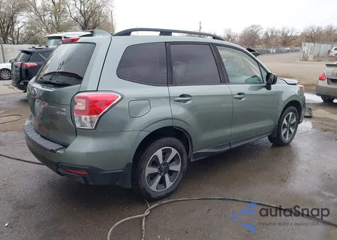 2017 Subaru Forester 2.5I z USA, uszkodzony, nr VIN JF2SJABC6HH510502